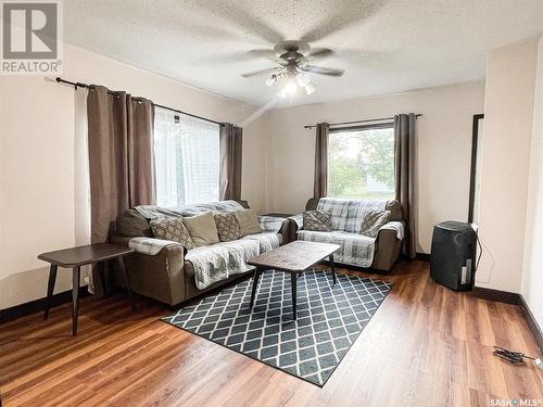 414 6Th Street W, Meadow Lake, SK - Indoor Photo Showing Living Room