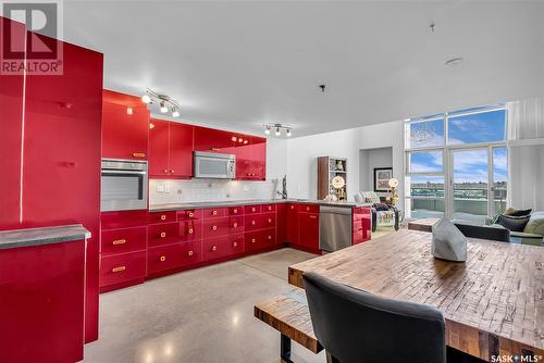 513 120 23Rd Street E, Saskatoon, SK - Indoor Photo Showing Kitchen