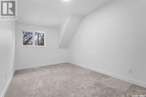 928 Temperance Street, Saskatoon, SK - Indoor Photo Showing Other Room