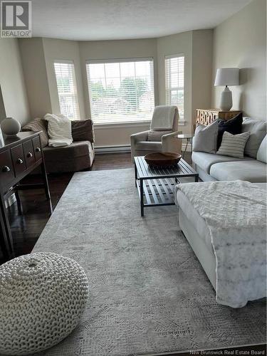 77 Des Frenes Court, Dieppe, NB - Indoor Photo Showing Living Room