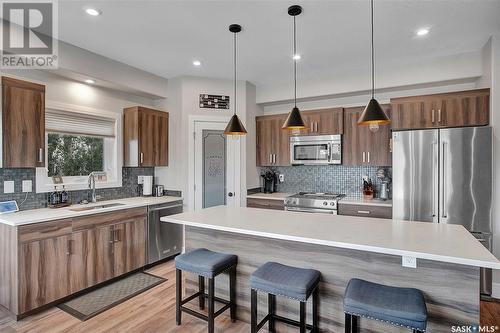 503 Pichler Way, Saskatoon, SK - Indoor Photo Showing Kitchen With Stainless Steel Kitchen With Upgraded Kitchen