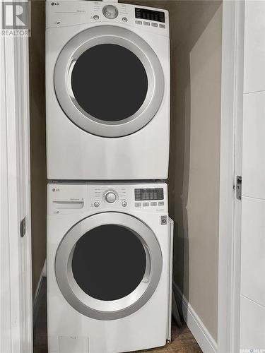 503 Pichler Way, Saskatoon, SK - Indoor Photo Showing Laundry Room