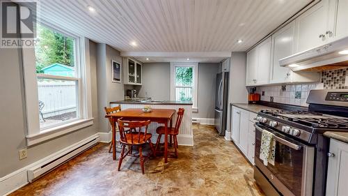 100 Hamilton Avenue, St.John’S, NL - Indoor Photo Showing Kitchen