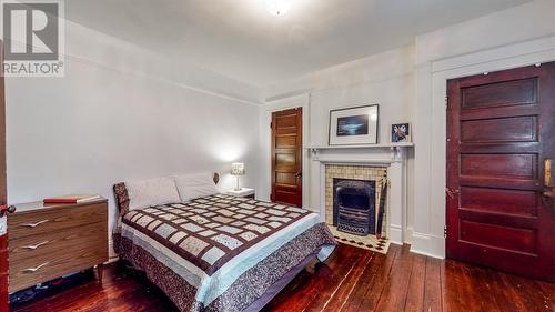 100 Hamilton Avenue, St.John’S, NL - Indoor Photo Showing Bedroom