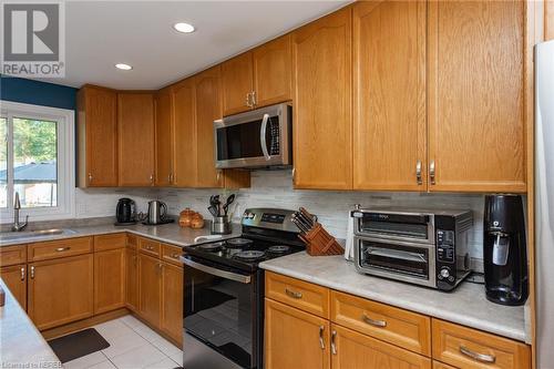 6 Gagnon Court, North Bay, ON - Indoor Photo Showing Kitchen