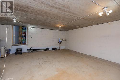 6 Gagnon Court, North Bay, ON - Indoor Photo Showing Garage