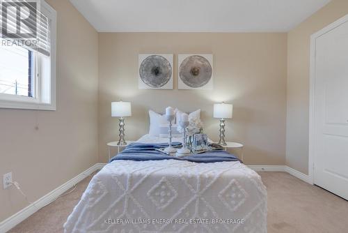 27 Tracey Court, Whitby (Taunton North), ON - Indoor Photo Showing Bedroom