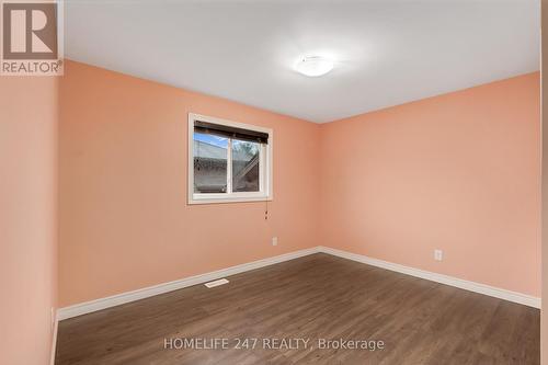 1147 Clover Avenue, Windsor, ON - Indoor Photo Showing Other Room