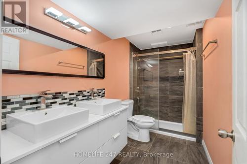 1147 Clover Avenue, Windsor, ON - Indoor Photo Showing Bathroom