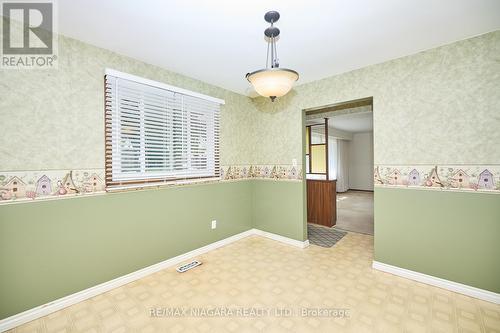 6357 Glengate Street, Niagara Falls, ON - Indoor Photo Showing Other Room