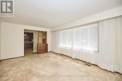 6357 Glengate Street, Niagara Falls (Morrison), ON - Indoor Photo Showing Other Room