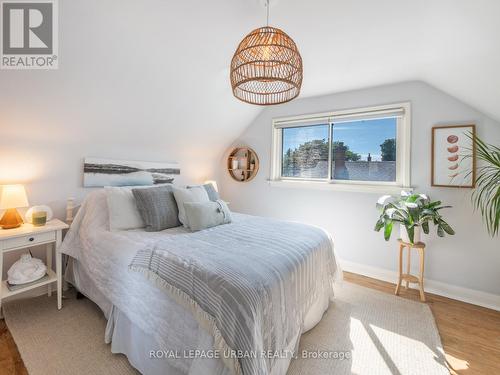 93 Hadrian Drive, Toronto (Elms-Old Rexdale), ON - Indoor Photo Showing Bedroom