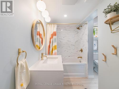 93 Hadrian Drive, Toronto (Elms-Old Rexdale), ON - Indoor Photo Showing Bathroom