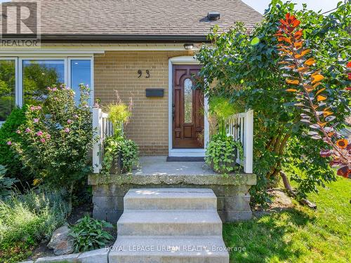 93 Hadrian Drive, Toronto (Elms-Old Rexdale), ON - Outdoor