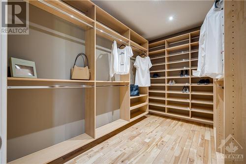 99 Muirfield Court, Ottawa, ON - Indoor With Storage