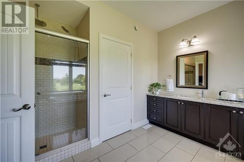 99 Muirfield Court, Ottawa, ON - Indoor Photo Showing Bathroom