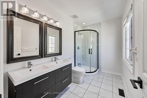 #7 - 25 Manor Park Crescent, Guelph (Old University), ON - Indoor Photo Showing Bathroom