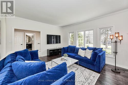 #7 - 25 Manor Park Crescent, Guelph (Old University), ON - Indoor Photo Showing Living Room