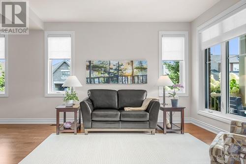 862 Oat Straw Way, Ottawa, ON - Indoor Photo Showing Living Room