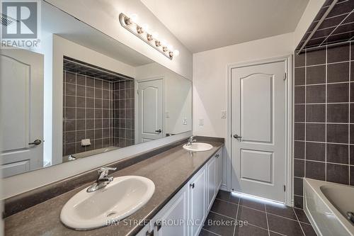 10 Rugman Crescent, Springwater (Minesing), ON - Indoor Photo Showing Bathroom