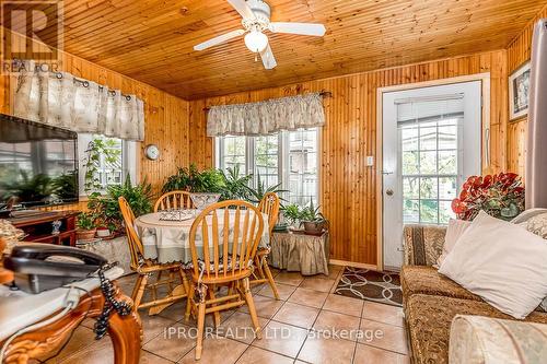 43 Coolsprings Crescent, Caledon, ON - Indoor Photo Showing Dining Room