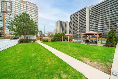 204 - 1270 Maple Crossing Boulevard, Burlington, ON - Outdoor With Facade