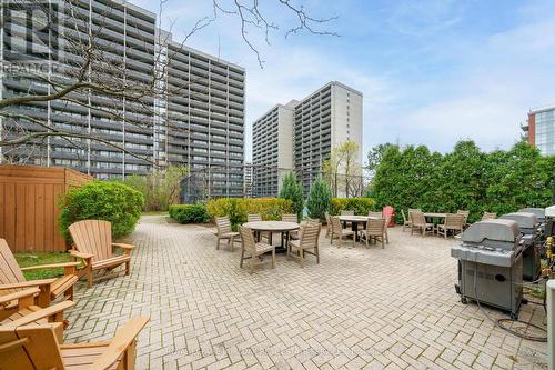 204 - 1270 Maple Crossing Boulevard, Burlington, ON - Outdoor