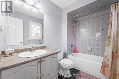 110 Pappain Crescent, Brampton (Snelgrove), ON - Indoor Photo Showing Bathroom