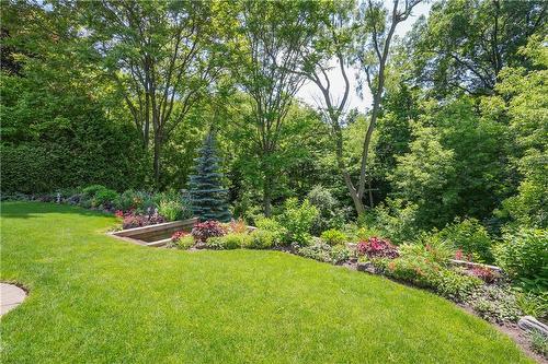 1650 Kerns Road, Burlington, ON - Outdoor