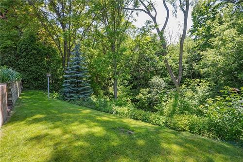 1650 Kerns Road, Burlington, ON - Outdoor