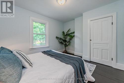 108 Harris Street, Guelph, ON - Indoor Photo Showing Bedroom