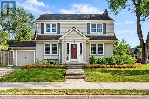 32 Forest Hill Road, St. Catharines, ON - Outdoor With Facade