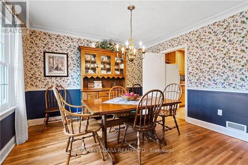 32 Forest Hill Road, St. Catharines, ON - Indoor Photo Showing Dining Room