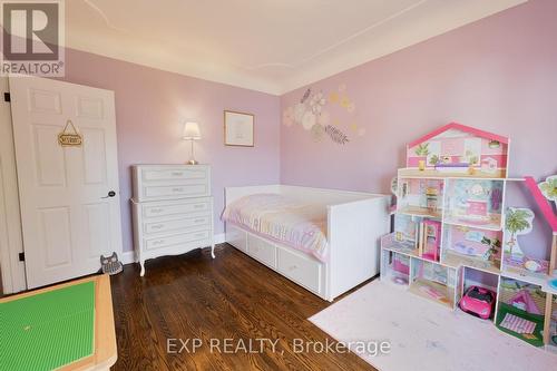 316 Barton Street, Hamilton (Stoney Creek), ON - Indoor Photo Showing Bedroom