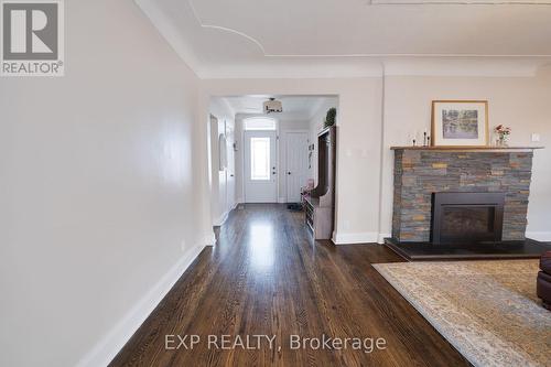 316 Barton Street, Hamilton (Stoney Creek), ON - Indoor Photo Showing Living Room With Fireplace