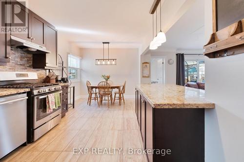 316 Barton Street, Hamilton, ON - Indoor Photo Showing Kitchen