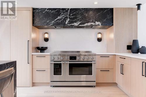 Ph1 - 20 Niagara Street, Toronto, ON - Indoor Photo Showing Kitchen