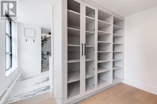 Ph1 - 20 Niagara Street, Toronto, ON - Indoor With Storage