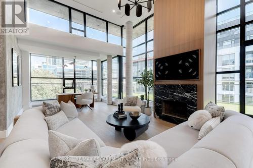 Ph1 - 20 Niagara Street, Toronto (Waterfront Communities), ON - Indoor Photo Showing Living Room With Fireplace