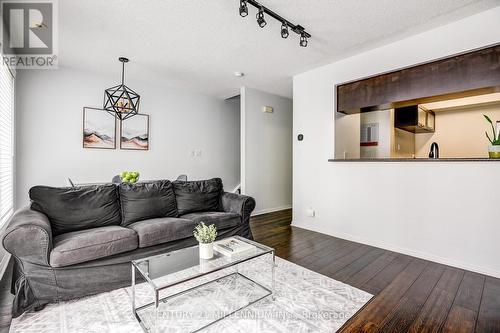 1006 - 5 Everson Drive, Toronto (Willowdale East), ON - Indoor Photo Showing Living Room