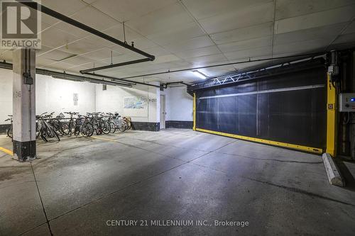 1006 - 5 Everson Drive, Toronto (Willowdale East), ON - Indoor Photo Showing Garage