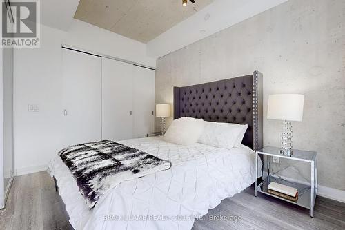 305 - 55 Ontario Street, Toronto (Moss Park), ON - Indoor Photo Showing Bedroom