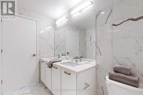 2302 - 55 Ontario Street, Toronto (Moss Park), ON - Indoor Photo Showing Bathroom