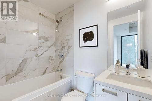 721 - 55 Ontario Street, Toronto (Moss Park), ON - Indoor Photo Showing Bathroom