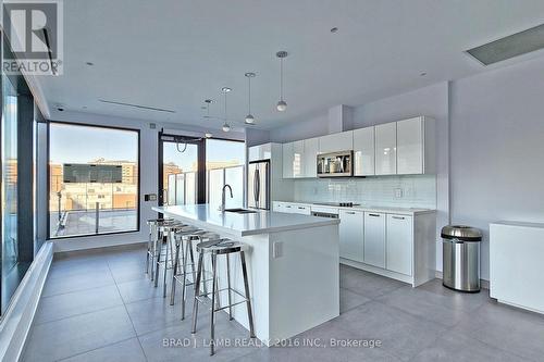 721 - 55 Ontario Street, Toronto (Moss Park), ON - Indoor Photo Showing Kitchen With Stainless Steel Kitchen With Upgraded Kitchen