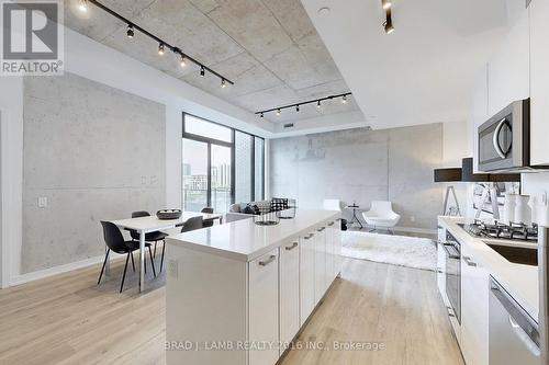 721 - 55 Ontario Street, Toronto (Moss Park), ON - Indoor Photo Showing Kitchen With Upgraded Kitchen