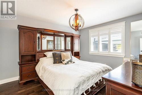 7 Sunrise Lane, Lambton Shores (Grand Bend), ON - Indoor Photo Showing Bedroom