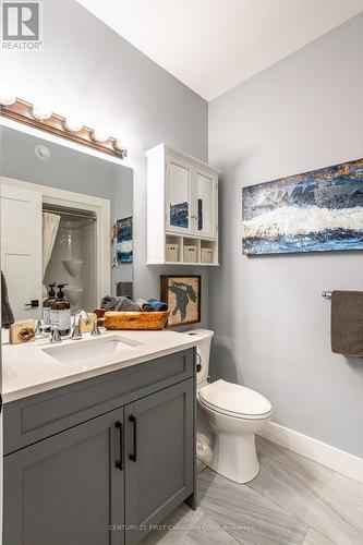 7 Sunrise Lane, Lambton Shores (Grand Bend), ON - Indoor Photo Showing Bathroom