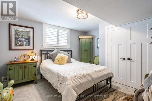 7 Sunrise Lane, Lambton Shores (Grand Bend), ON - Indoor Photo Showing Bedroom