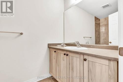 205 Port Crescent E, Welland, ON - Indoor Photo Showing Bathroom